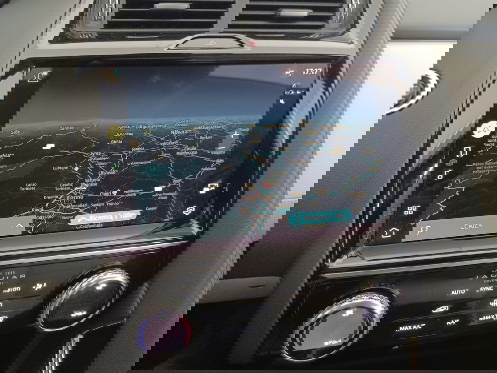 Jaguar E-Pace usata a Torino (11)