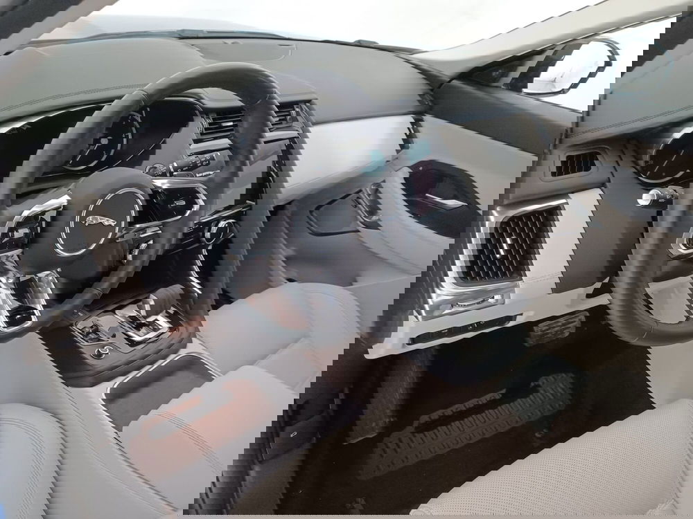 Jaguar E-Pace usata a Torino (14)
