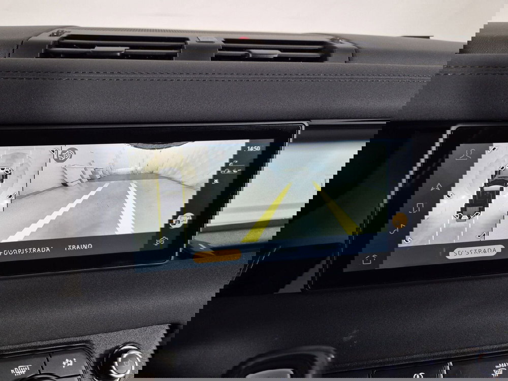 Land Rover Defender usata a Torino (16)