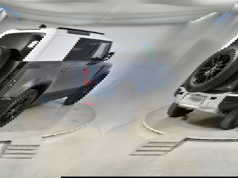 Land Rover Defender usata a Torino (2)