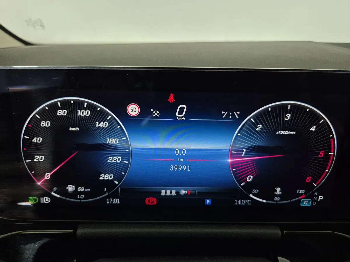 Mercedes-Benz GLA SUV usata a Torino (13)