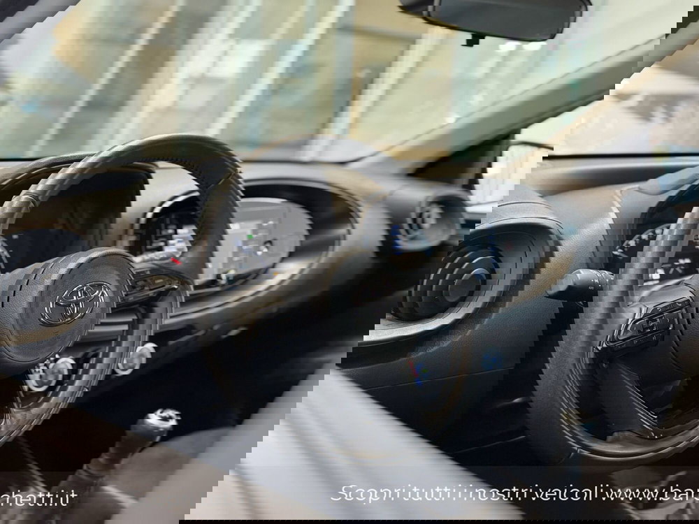 Toyota Aygo X usata a Brescia (8)