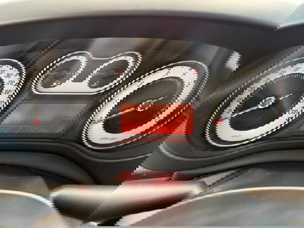 Fiat 500L usata a Napoli (13)