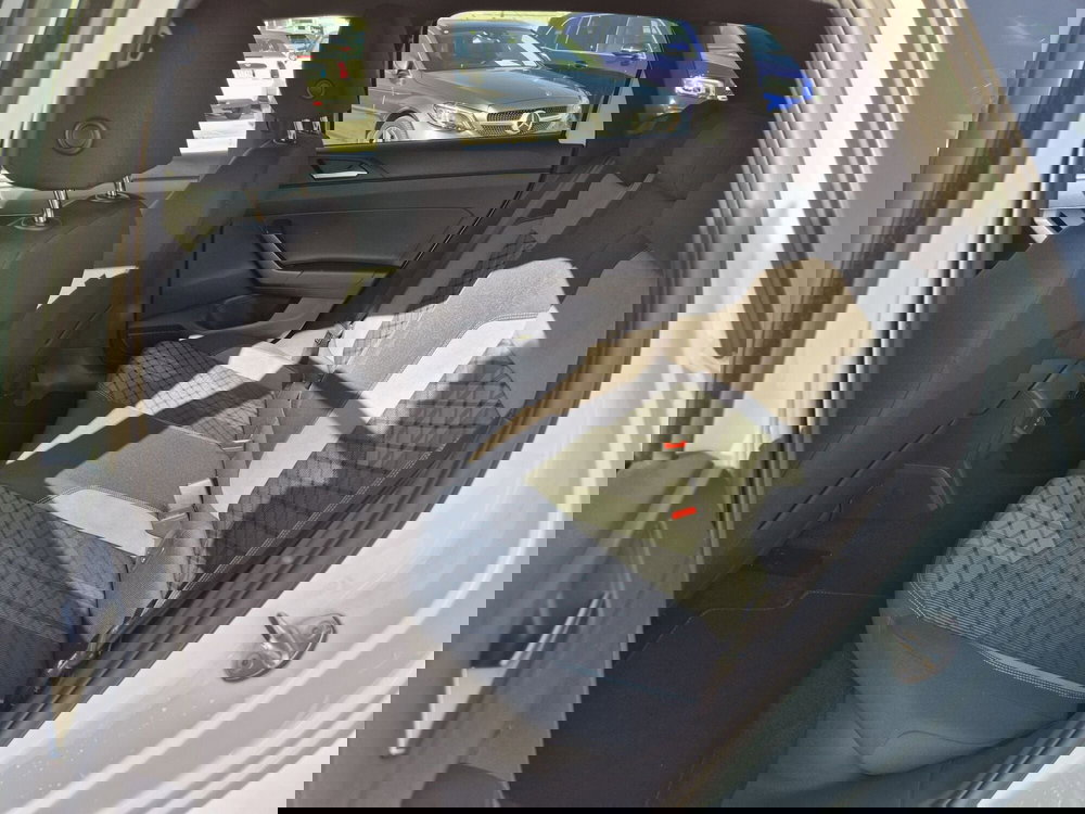 Volkswagen Polo usata  (7)