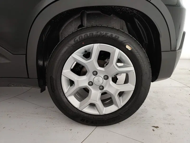 Jeep Avenger nuova a Caserta (11)