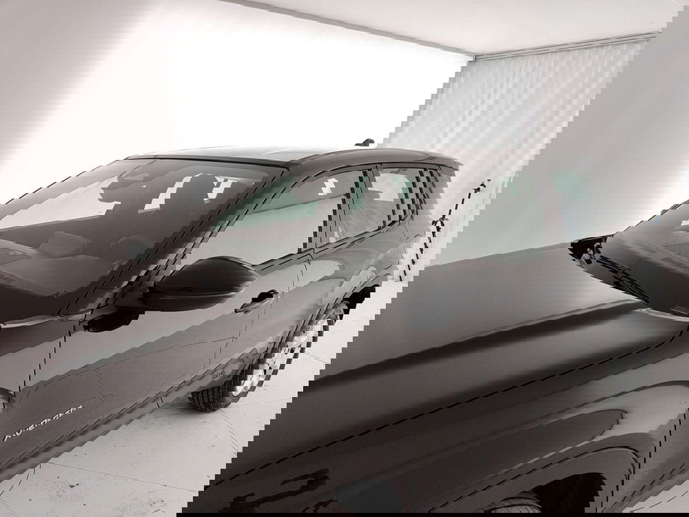 Jeep Avenger nuova a Caserta (14)