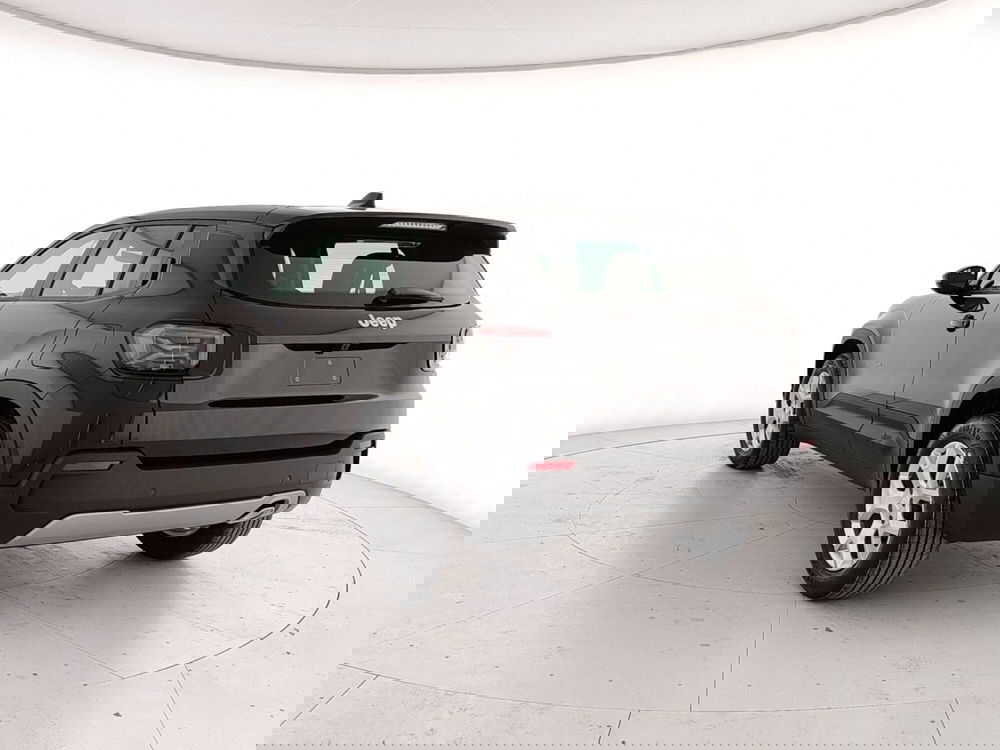 Jeep Avenger nuova a Caserta (4)