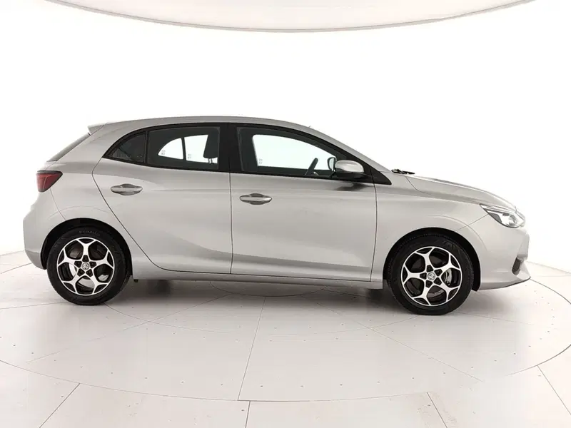 Mg MG3 usata a Caserta (8)