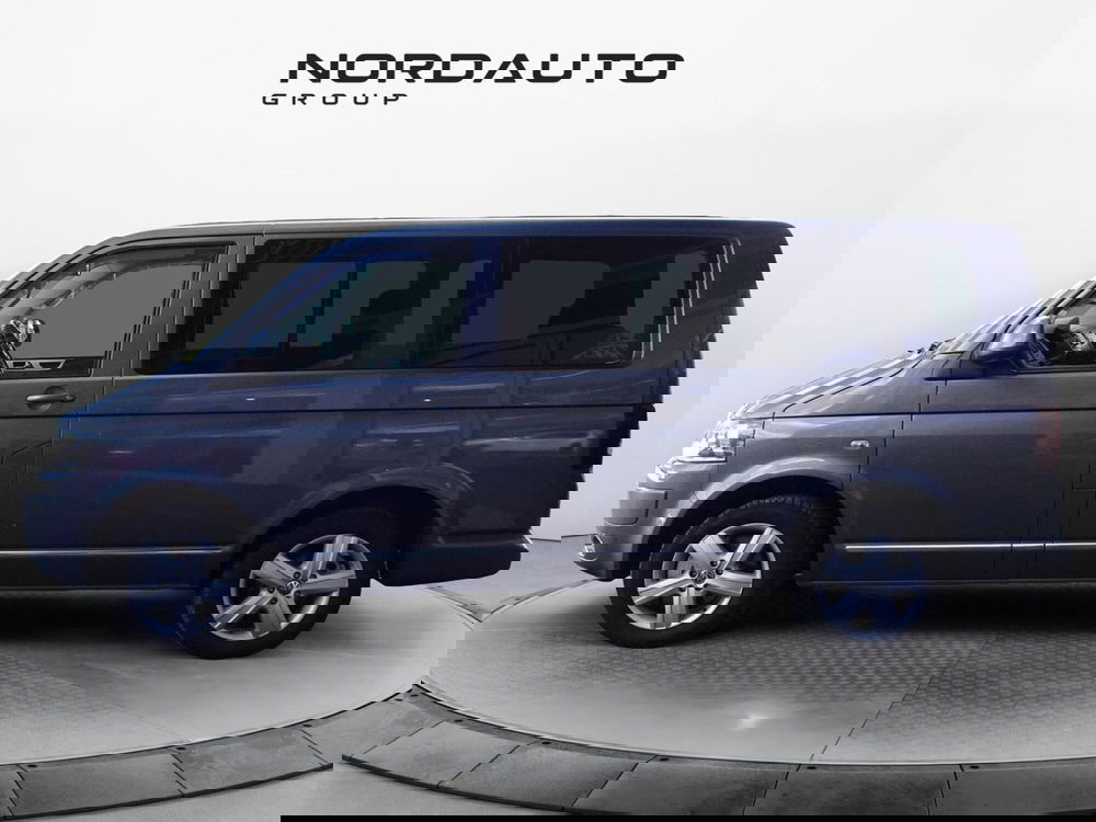 Volkswagen Veicoli Commerciali Multivan usata a Belluno (8)