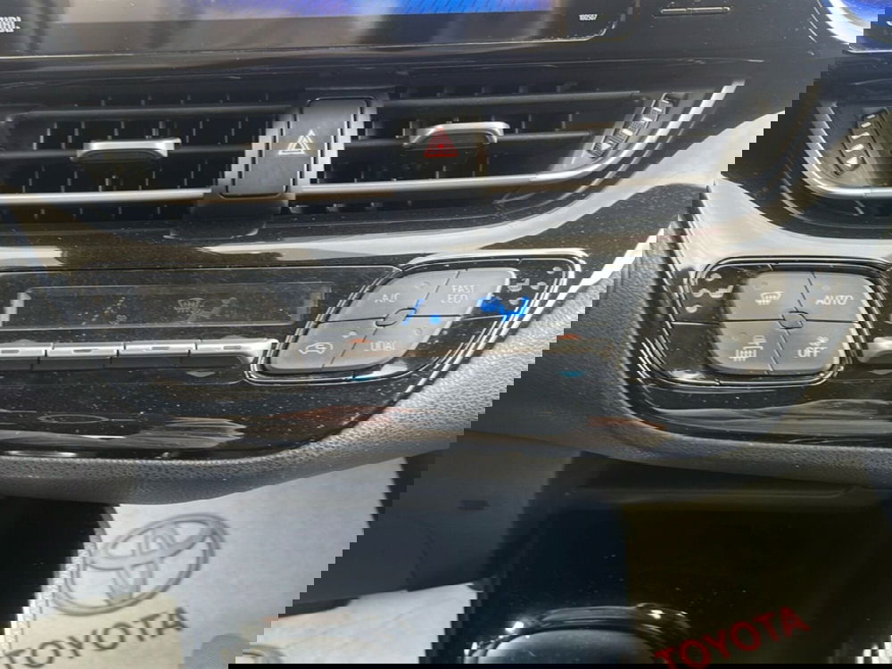 Toyota Toyota C-HR usata a Siracusa (15)