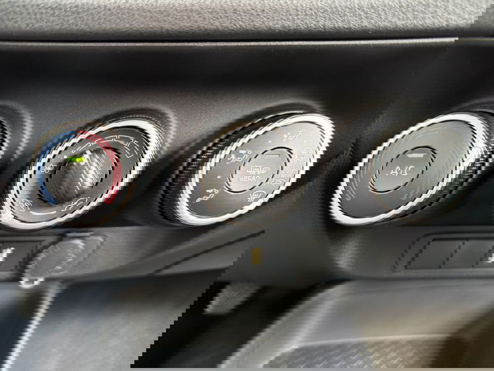 Toyota Aygo X usata a Siracusa (14)