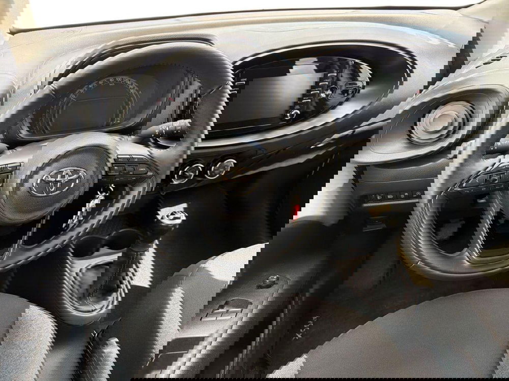 Toyota Aygo X usata a Siracusa (8)