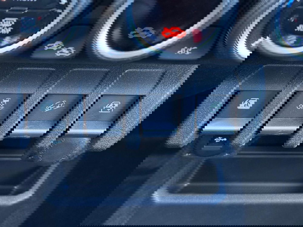 Suzuki Jimny nuova a Pistoia (12)