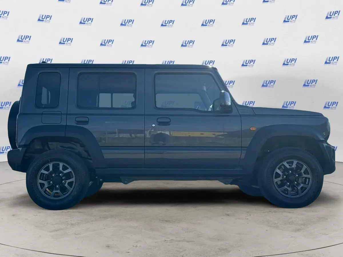Suzuki Jimny nuova a Pistoia (3)