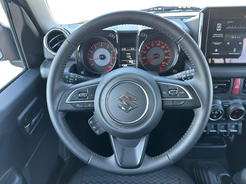 Suzuki Jimny nuova a Pistoia (6)