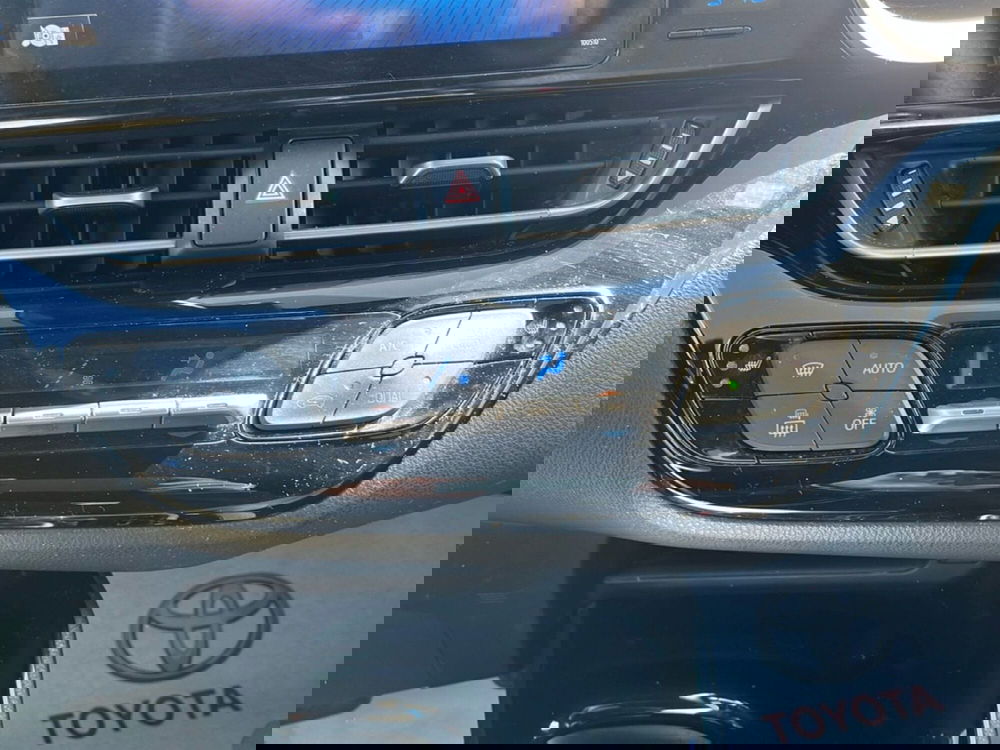 Toyota Toyota C-HR usata a Catania (15)