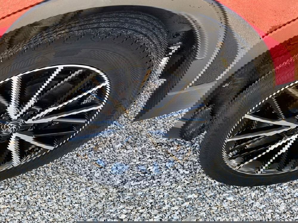 Toyota Toyota C-HR usata a Catania (6)