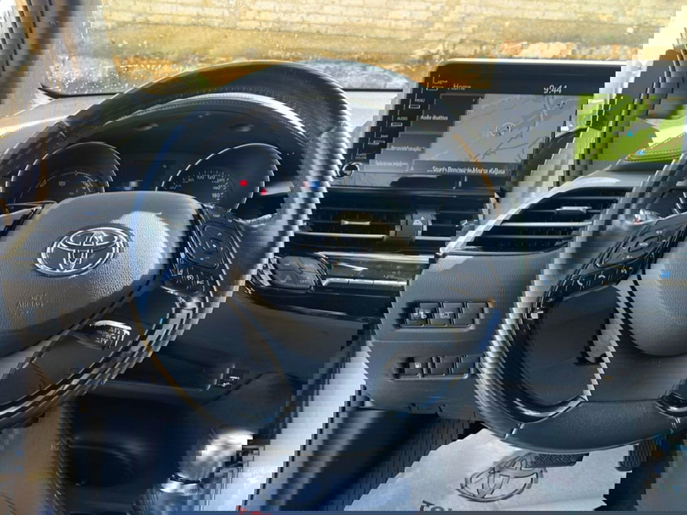 Toyota Toyota C-HR usata a Catania (11)
