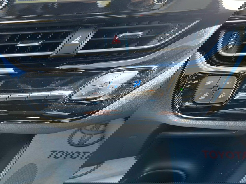 Toyota Toyota C-HR usata a Catania (15)