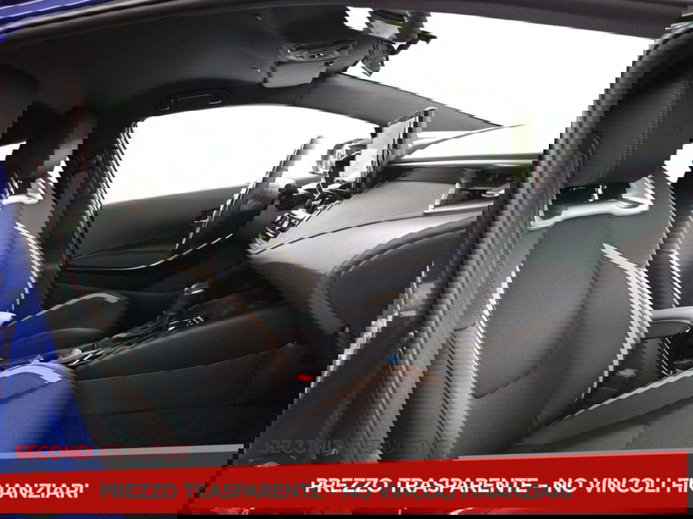 Toyota Corolla Touring Sports nuova a Chieti (9)