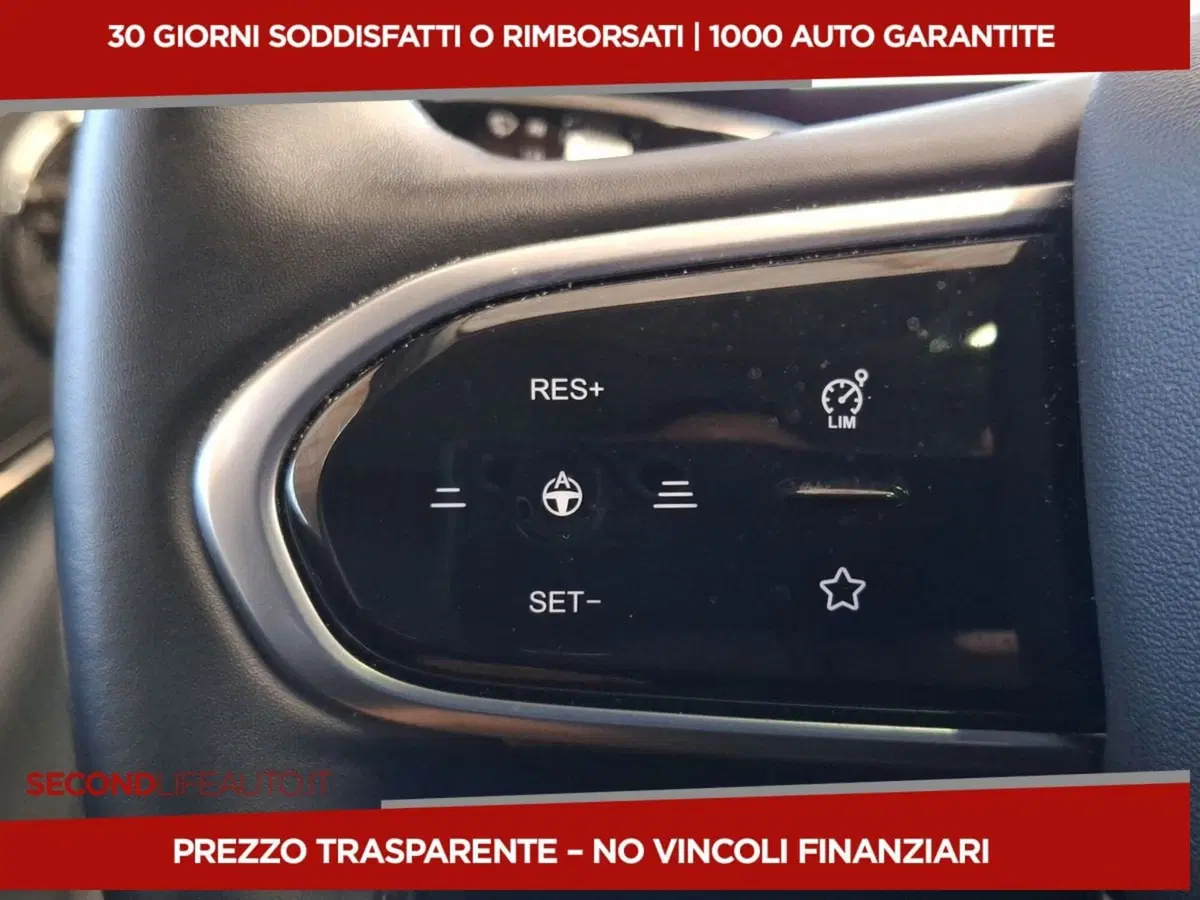 Omoda Omoda 5 EV usata a Roma (12)