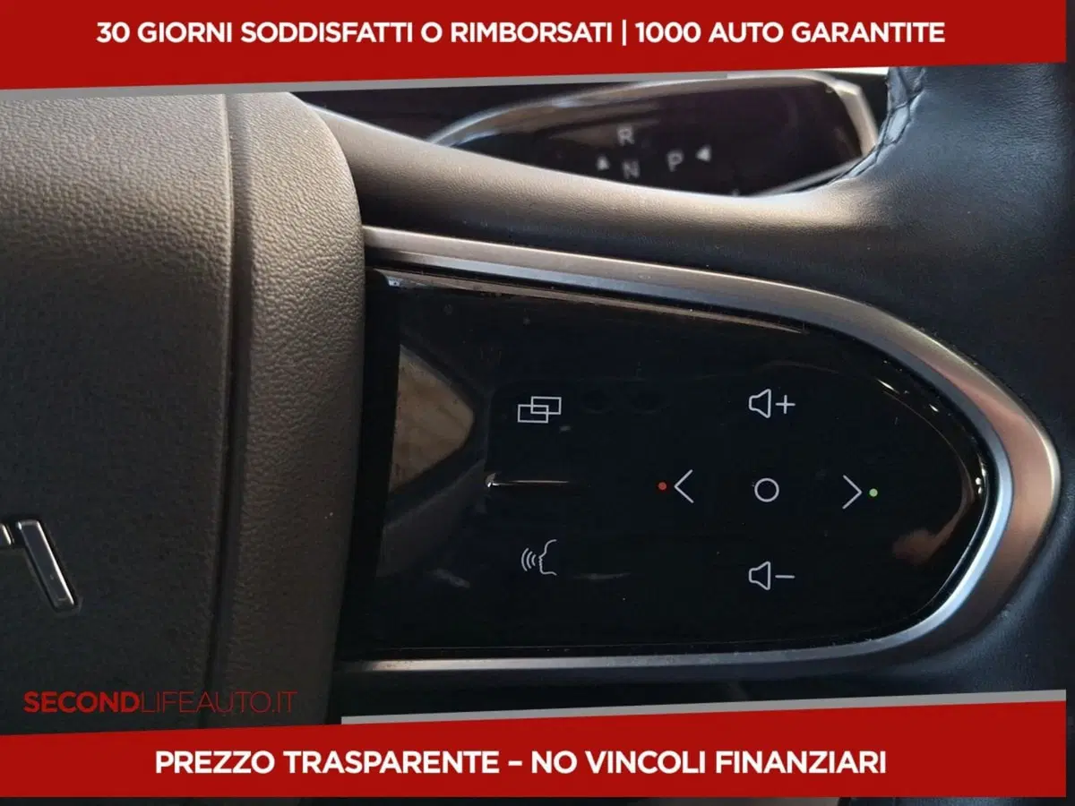 Omoda Omoda 5 EV usata a Roma (13)
