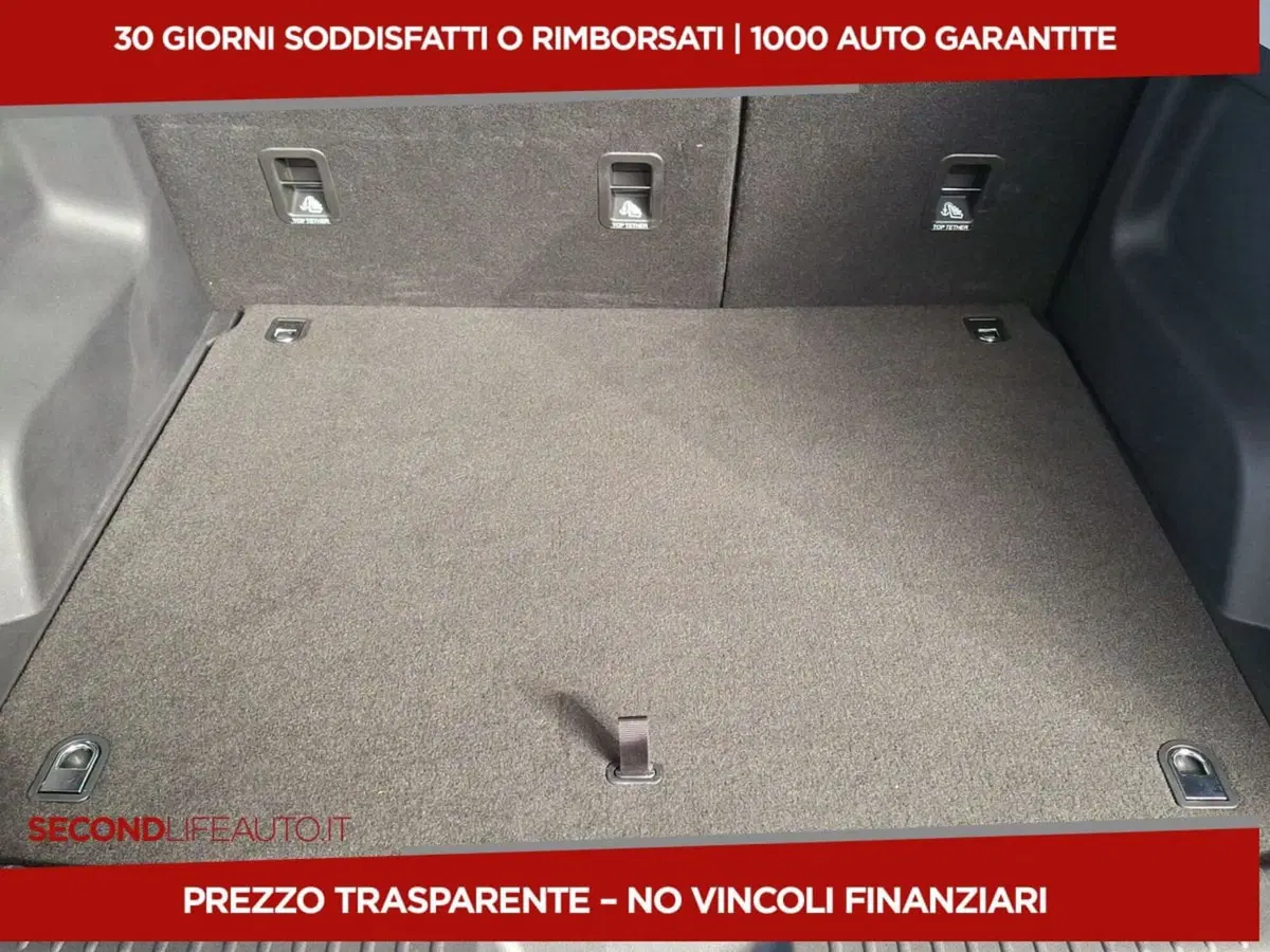 Omoda Omoda 5 EV usata a Roma (14)