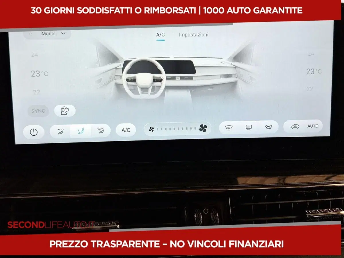 Omoda Omoda 5 EV usata a Roma (9)