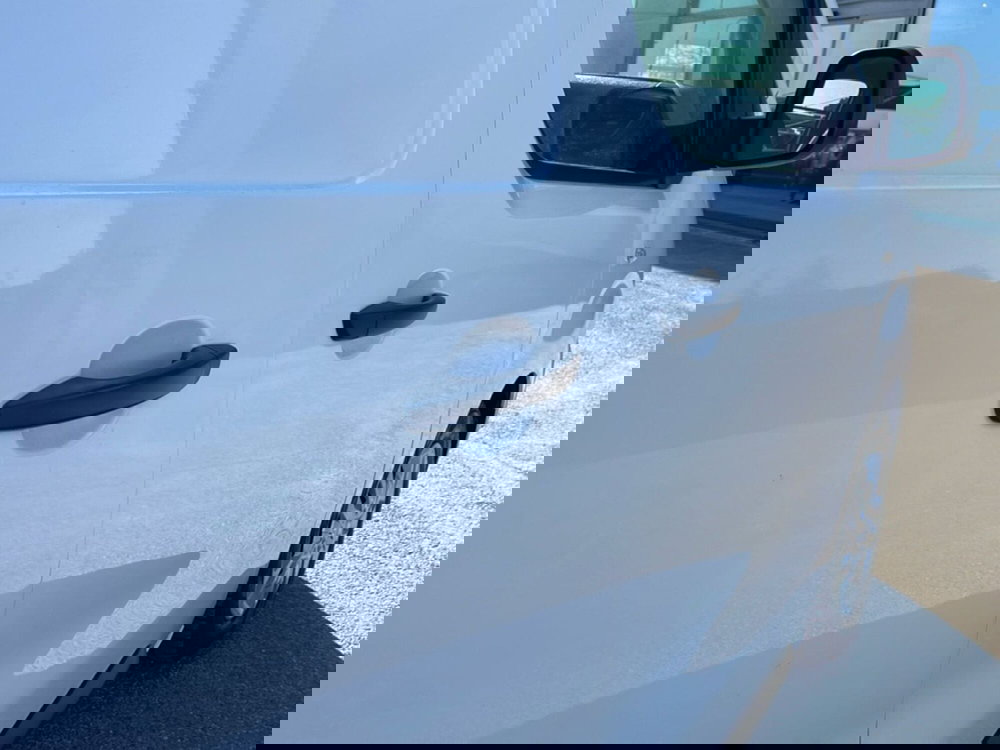 Opel Vivaro Furgone usata a Bologna (10)