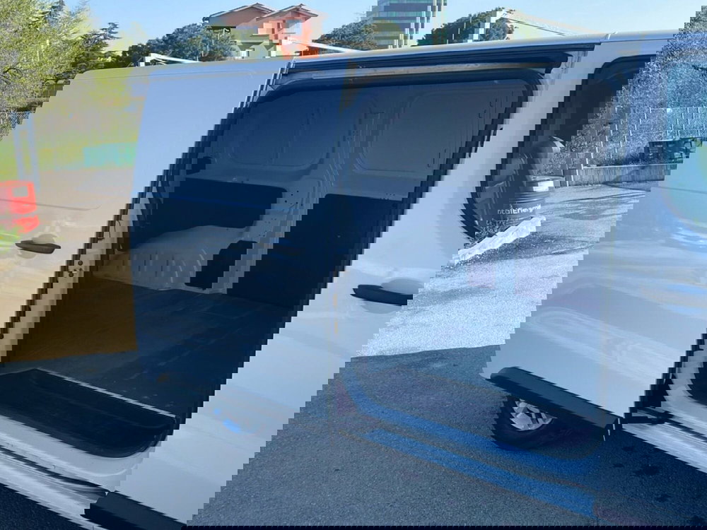 Opel Vivaro Furgone usata a Bologna (14)
