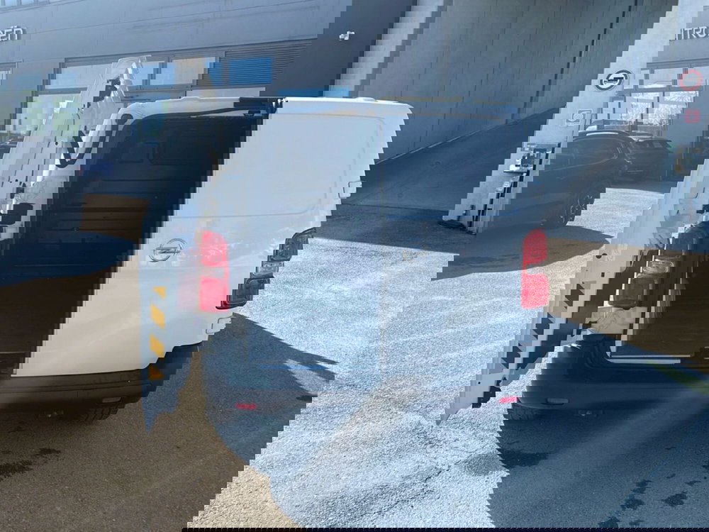 Opel Vivaro Furgone usata a Bologna (15)