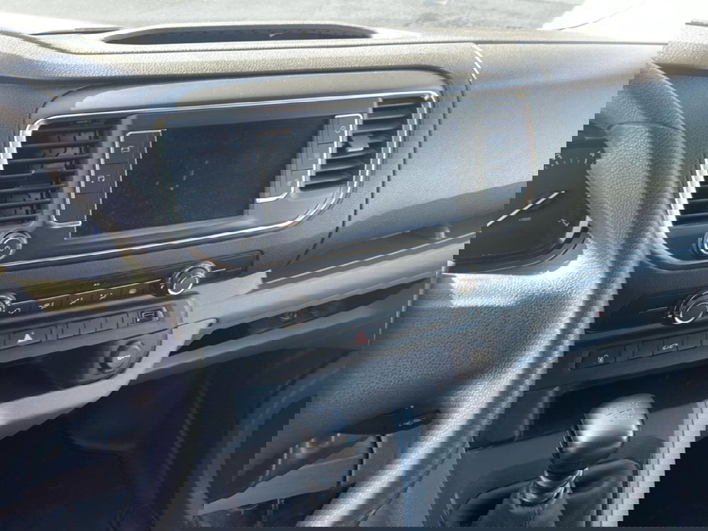 Opel Vivaro Furgone usata a Bologna (18)