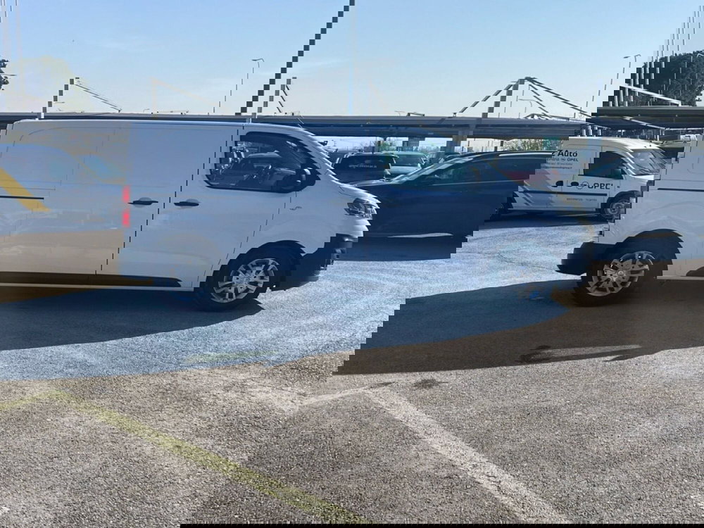 Opel Vivaro Furgone usata a Bologna (7)
