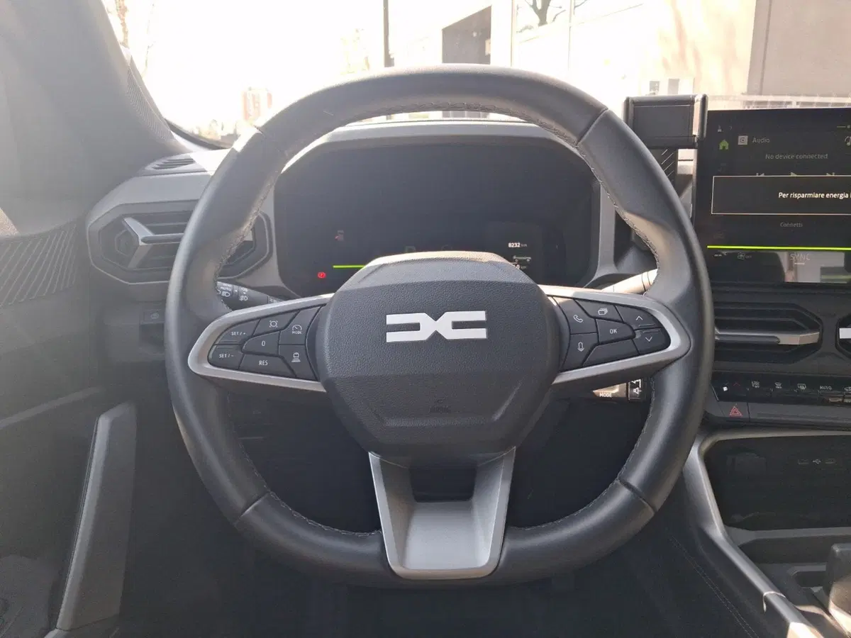 Dacia Bigster usata a Bologna (14)