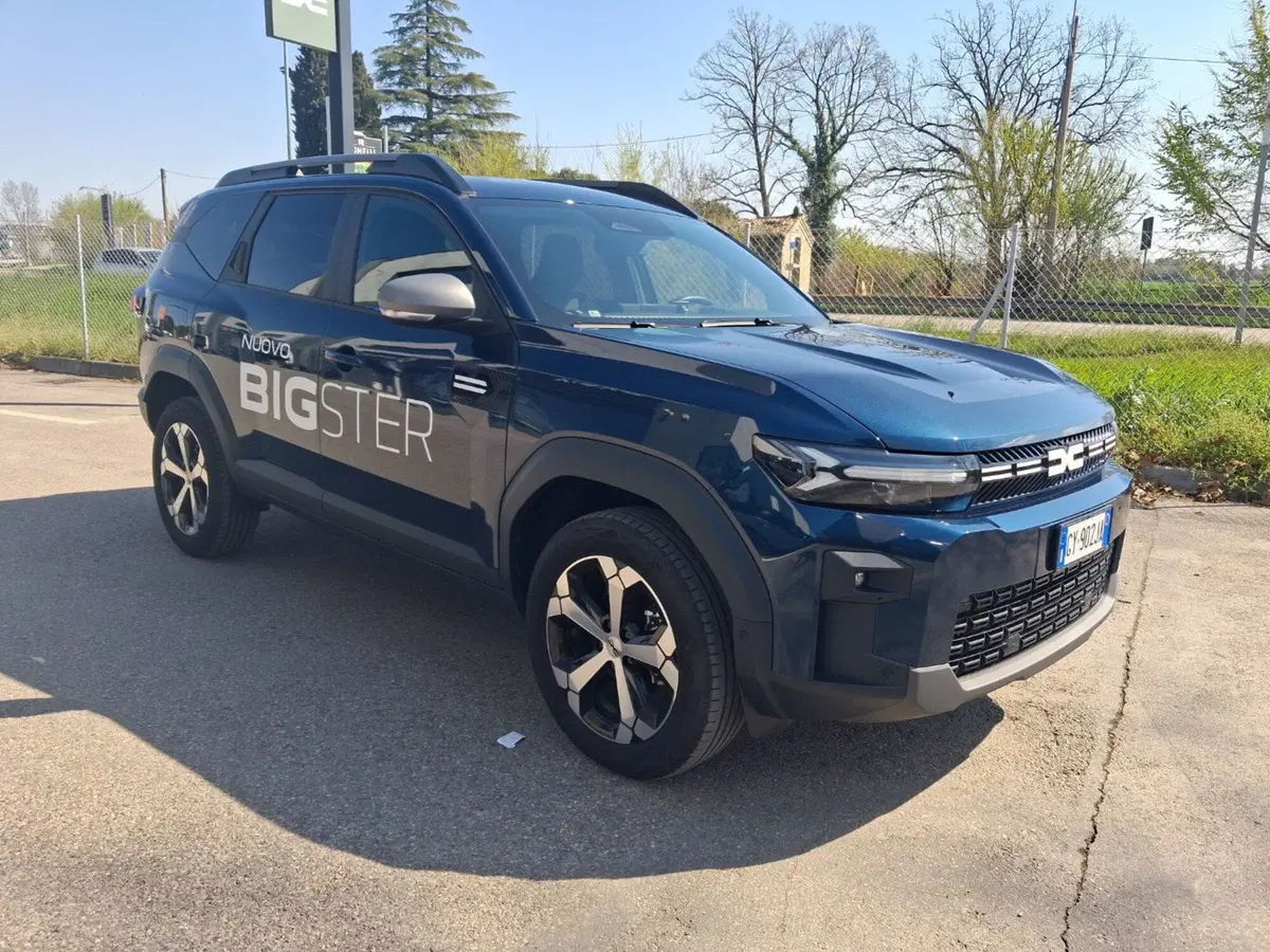 Dacia Bigster usata a Bologna (8)