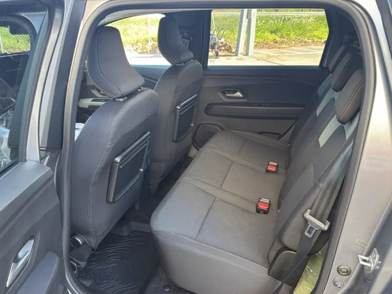 Dacia Jogger nuova a Bologna (15)