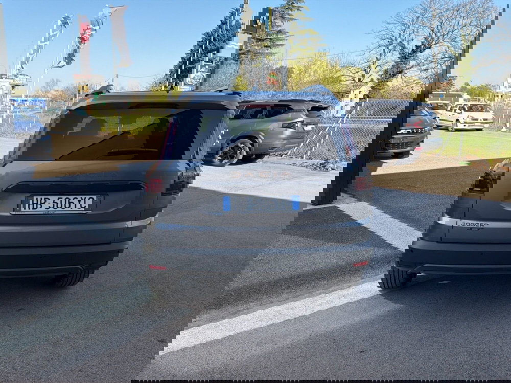 Dacia Jogger nuova a Bologna (5)