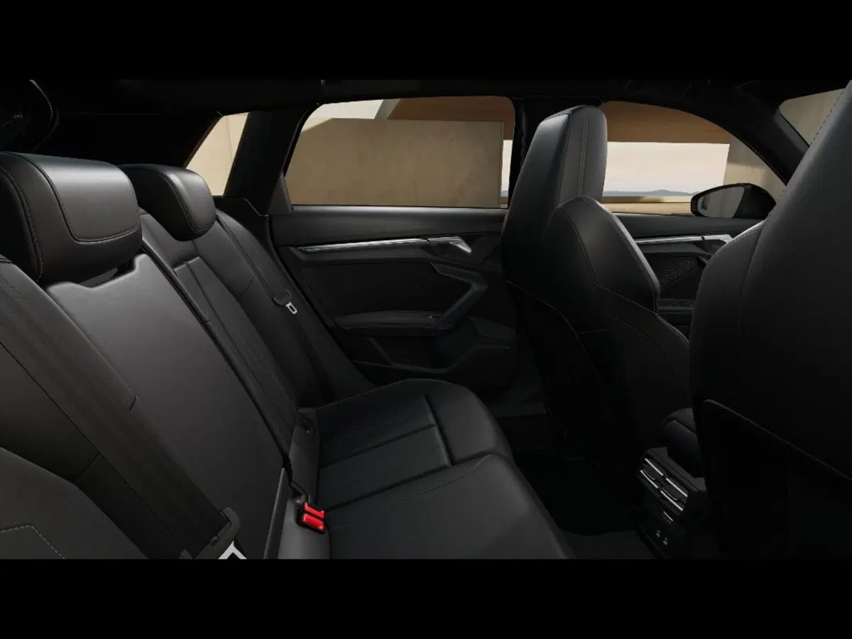 Audi A3 allstreet nuova a Livorno (10)