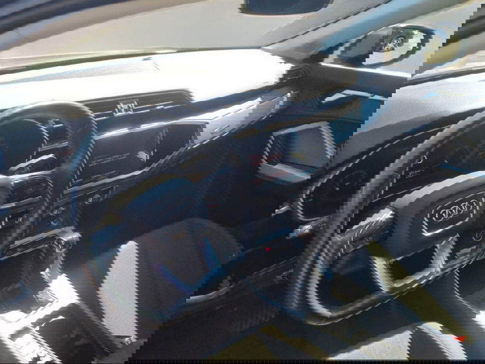 Audi Q3 Sportback usata a Livorno (14)