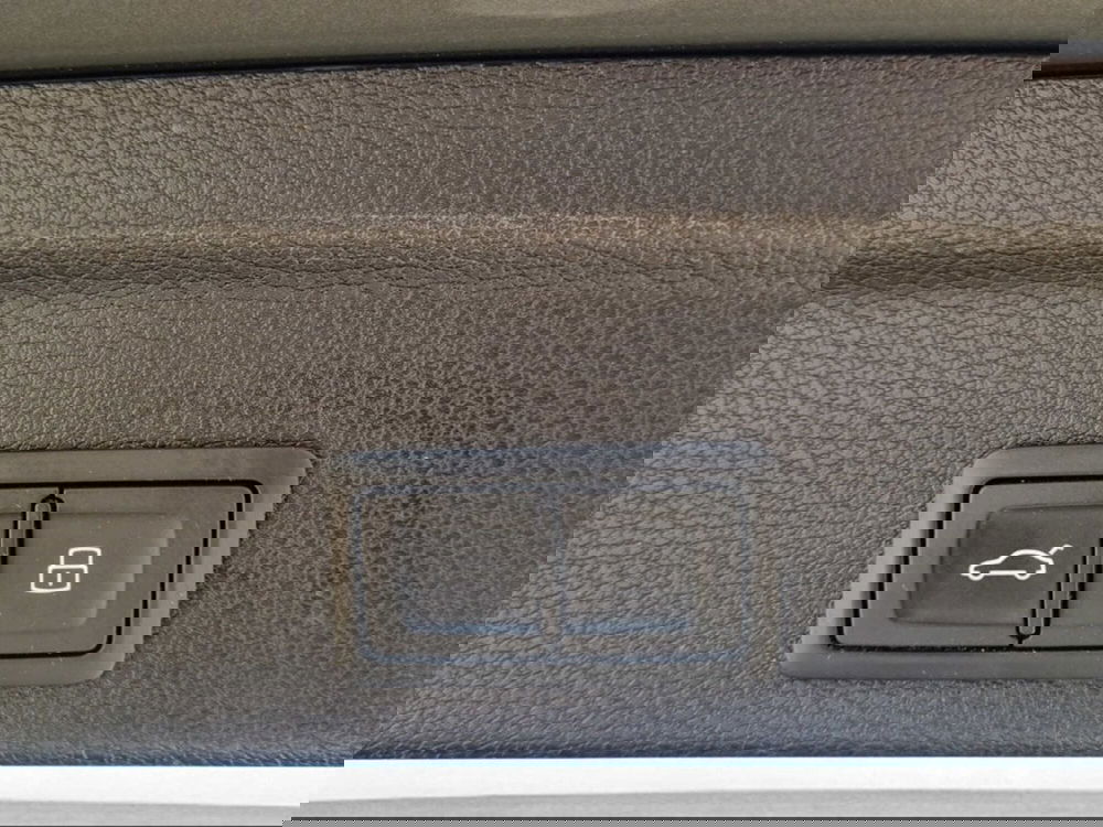 Audi Q3 Sportback usata a Livorno (7)