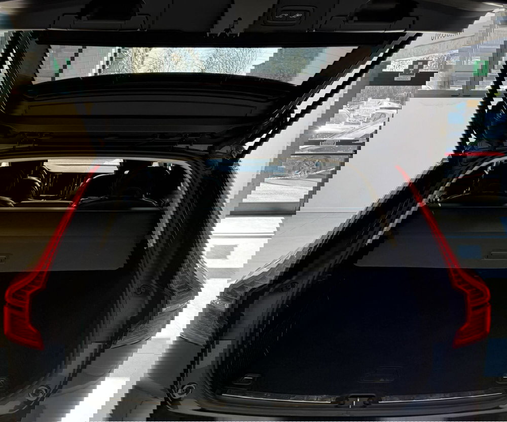 Volvo XC60 usata a Parma (11)