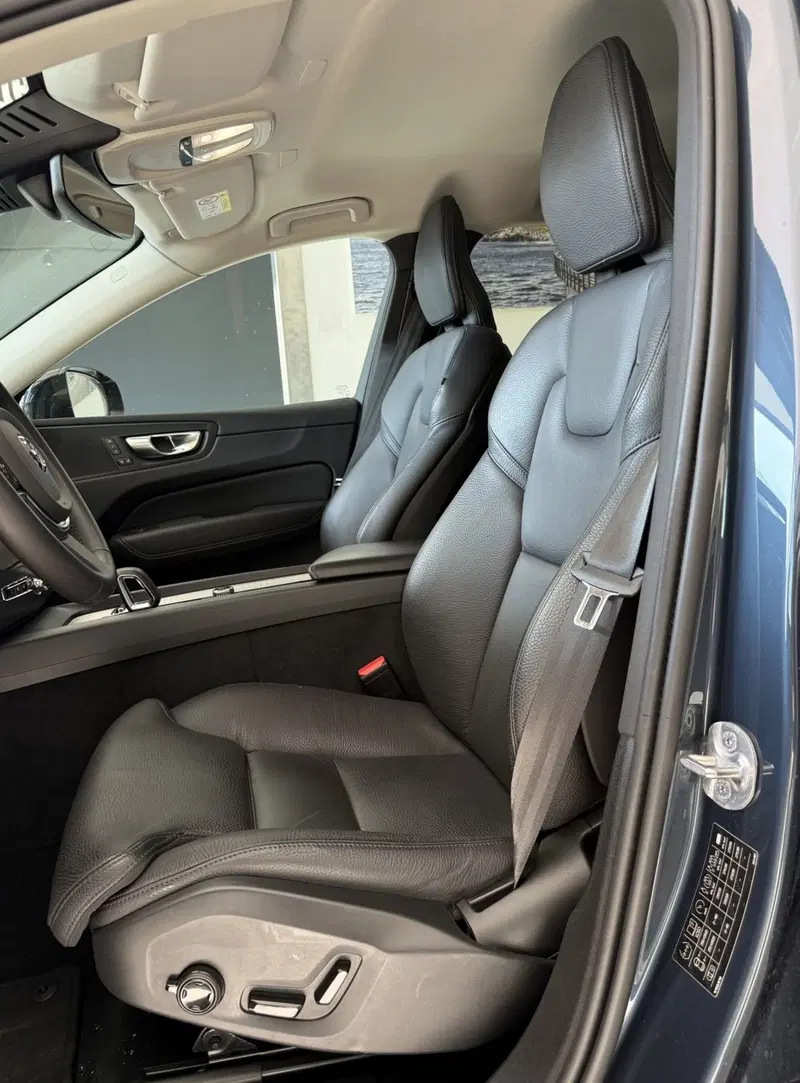 Volvo XC60 usata a Parma (5)