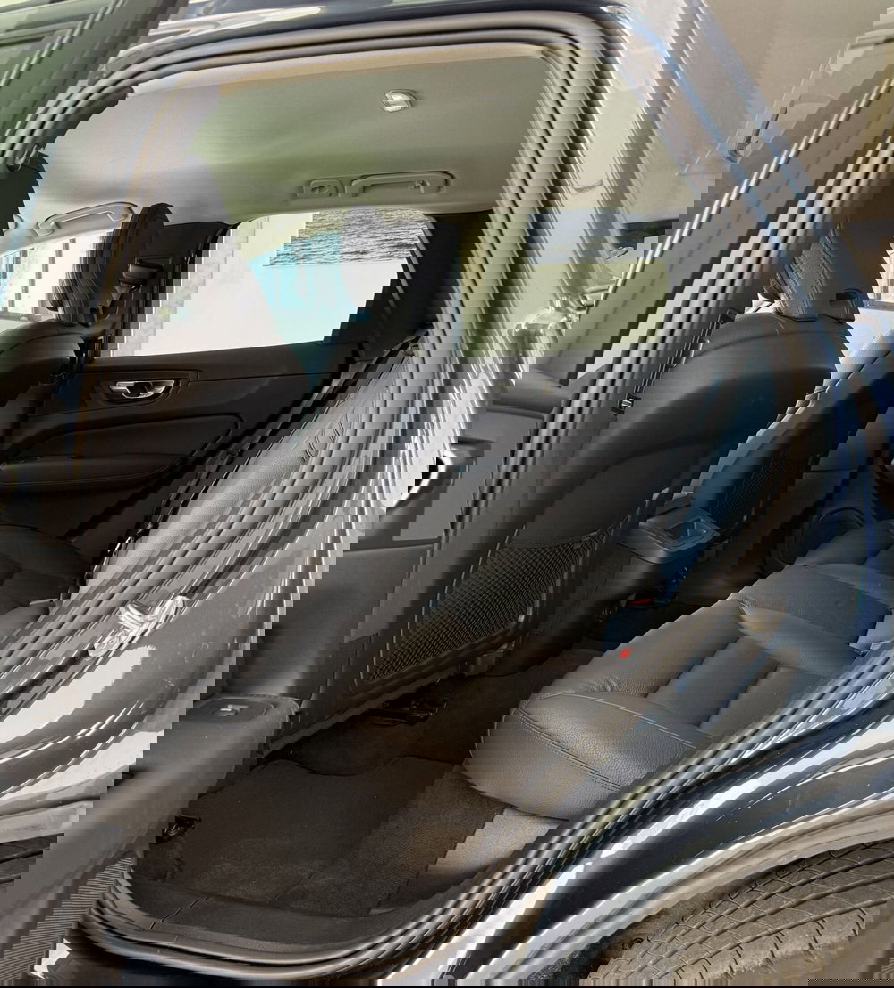 Volvo XC60 usata a Parma (6)