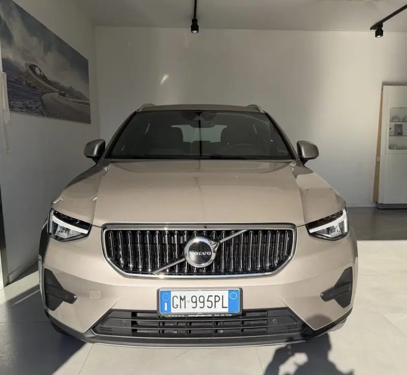 Volvo XC40 usata a Parma (2)