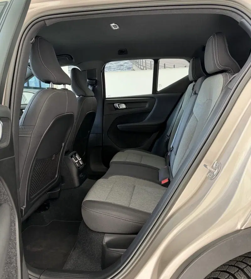 Volvo XC40 usata a Parma (6)