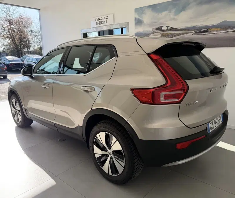 Volvo XC40 usata a Parma (8)