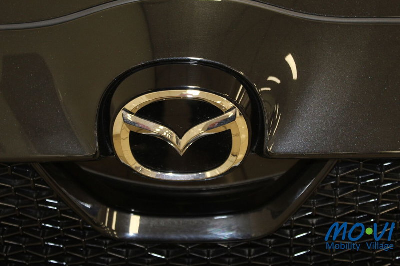 Mazda Mazda2 Hybrid nuova a Torino (10)