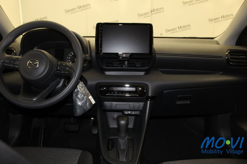 Mazda Mazda2 Hybrid nuova a Torino (4)