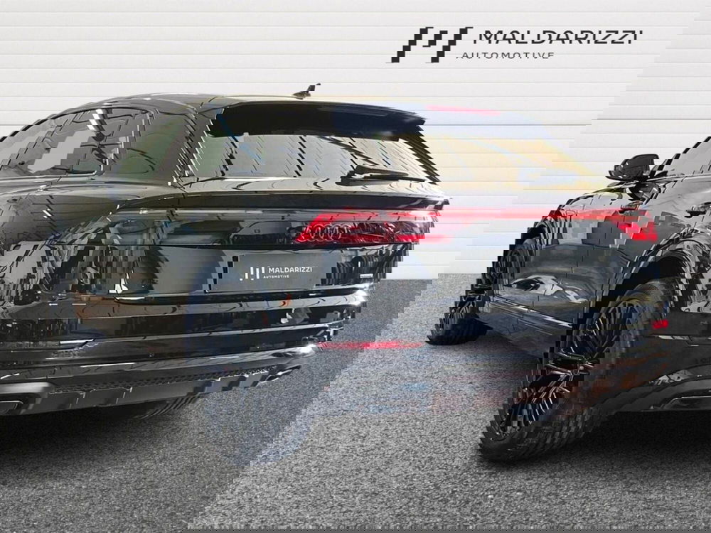 Audi Q8 nuova a Bari (4)