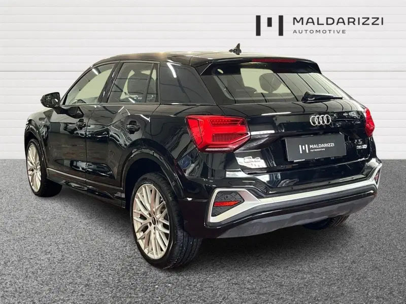 Audi Q2 usata a Bari (4)